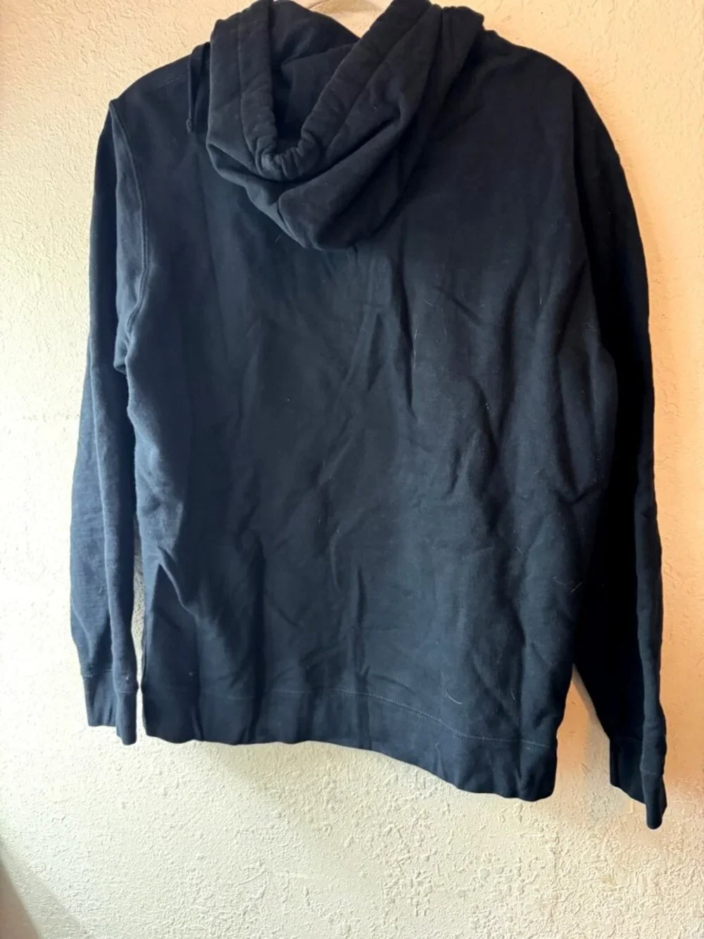 Aquarius Port & Company Black Hoodie Rainbow Graphic long sleeve Algodon blend
